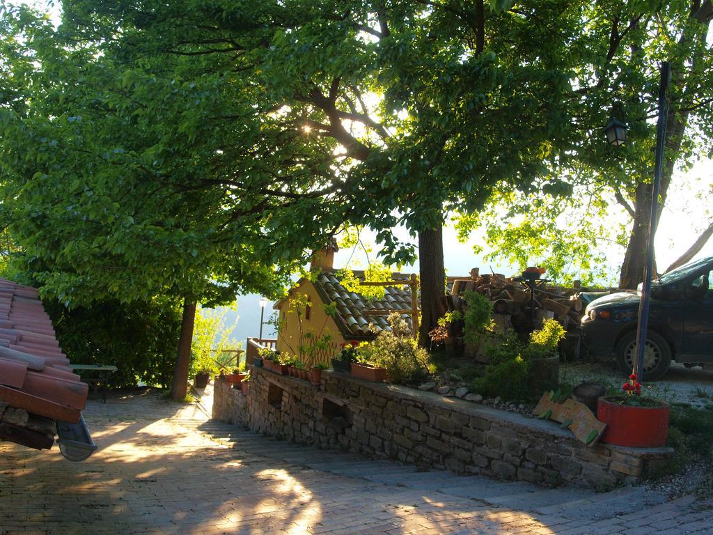 Agriturismo Becerca Vegan Serra San Quirico Екстериор снимка